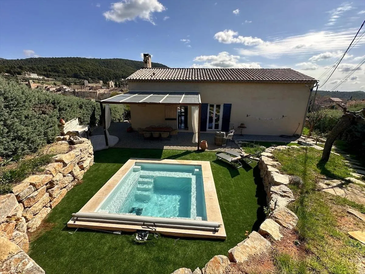 Belle Villa Marthe Avec Piscine, Aups 0*,  France